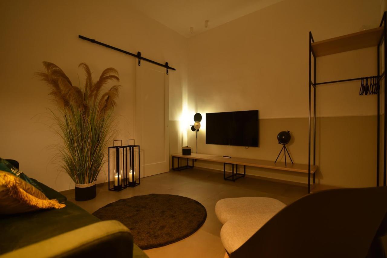 First Floor B&B Μπάρι Εξωτερικό φωτογραφία